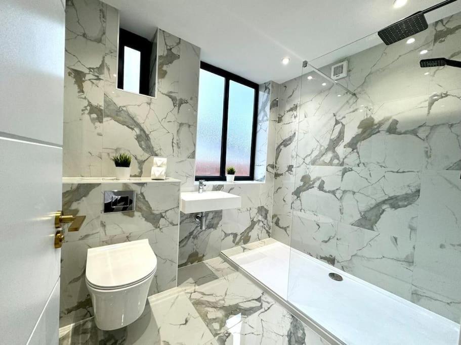 3Br Westbourne Delight - Near Beach & Bournemouth! Luaran gambar