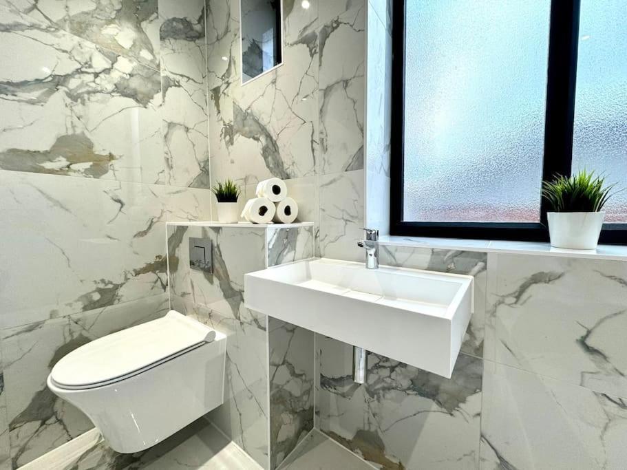 3Br Westbourne Delight - Near Beach & Bournemouth! Luaran gambar