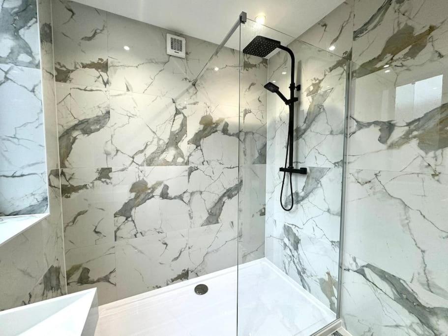 3Br Westbourne Delight - Near Beach & Bournemouth! Luaran gambar